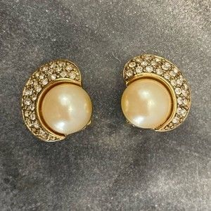 Vintage Pearl Crystal Clip on Gold Earrings